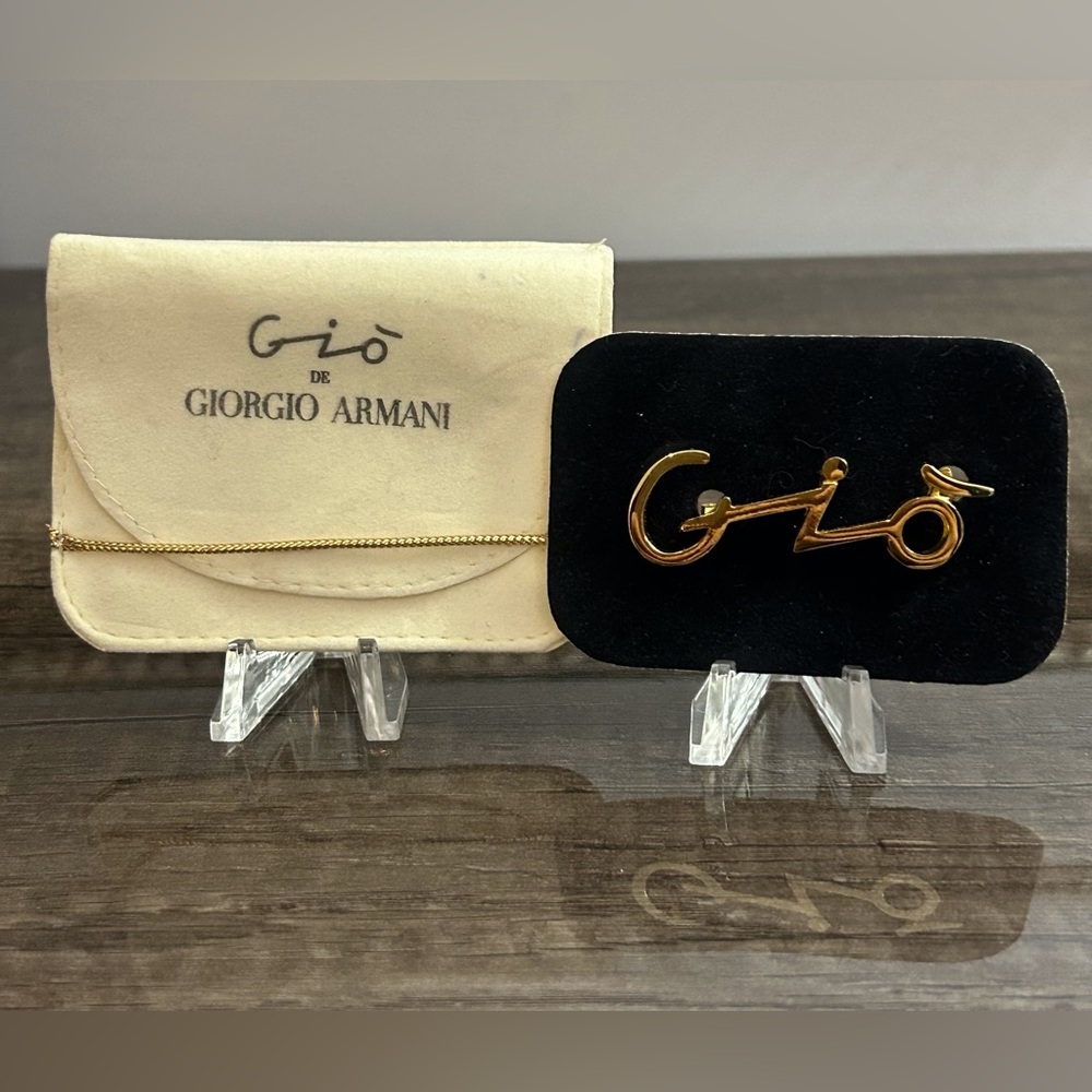 VTG Giorgio Armani Gió Brooch in Case